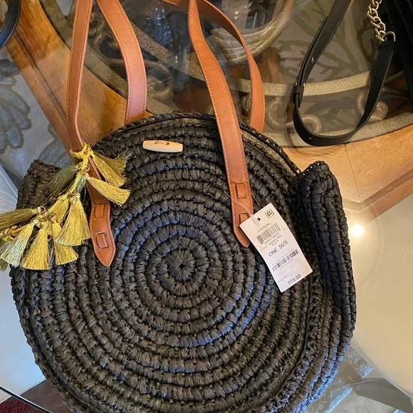 5 purse lot! - Picture 3 of 9